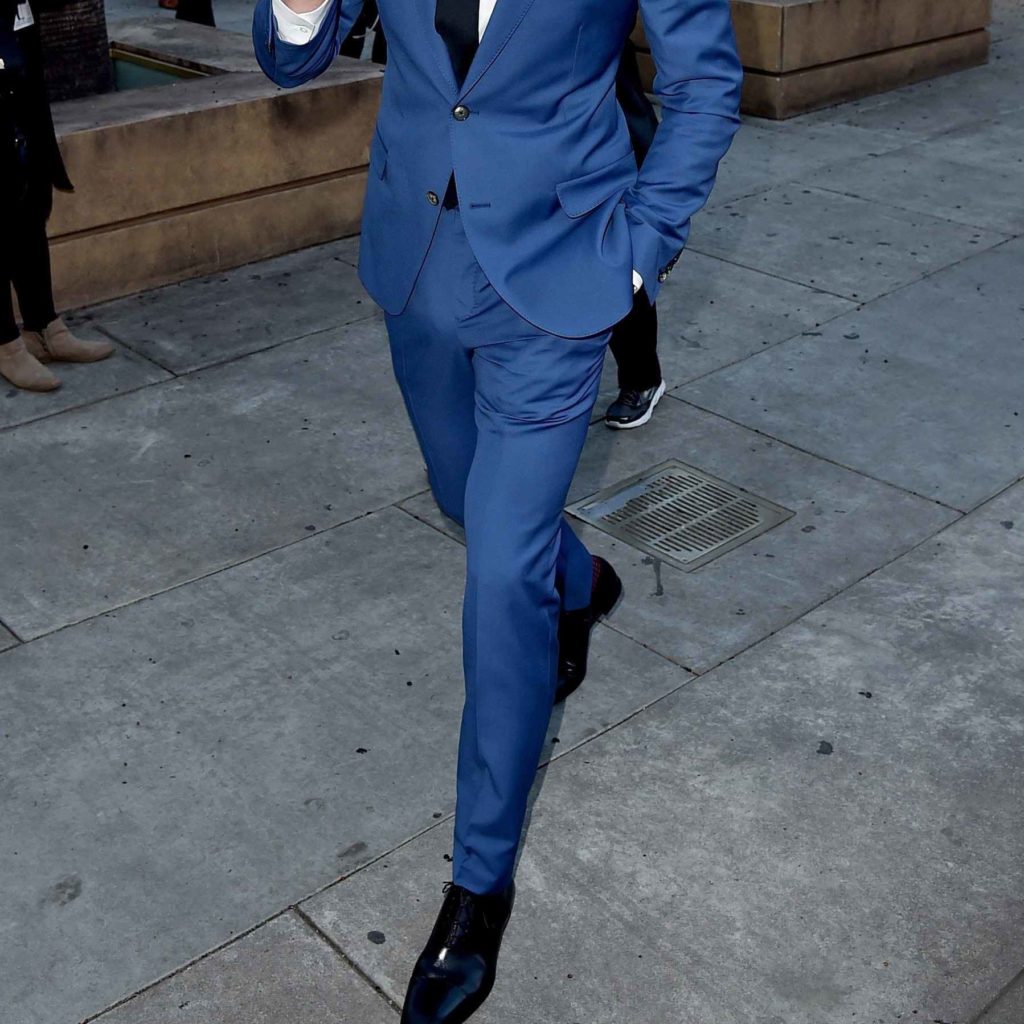 Can You Wear Black Shoes With a Navy Suit and Look Amazing?