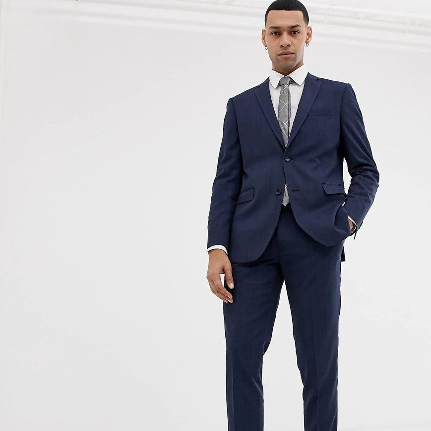 Can You Wear Black Shoes With a Navy Suit and Look Amazing?