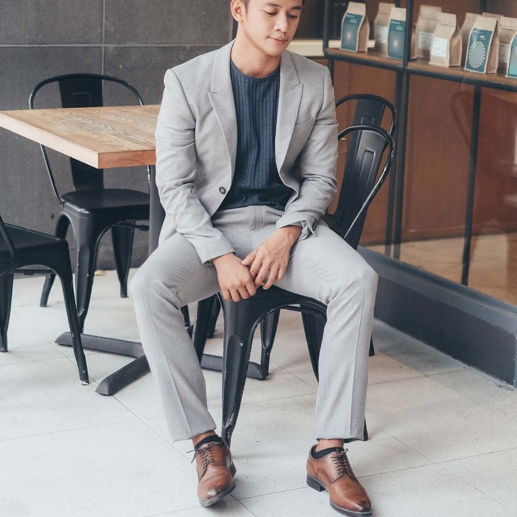 dark brown shoes with grey suit