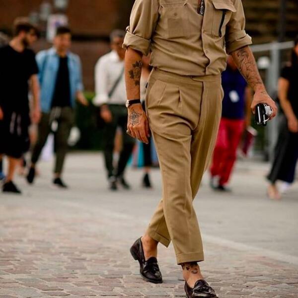 Wear Black Shoes With Khaki Pants ...