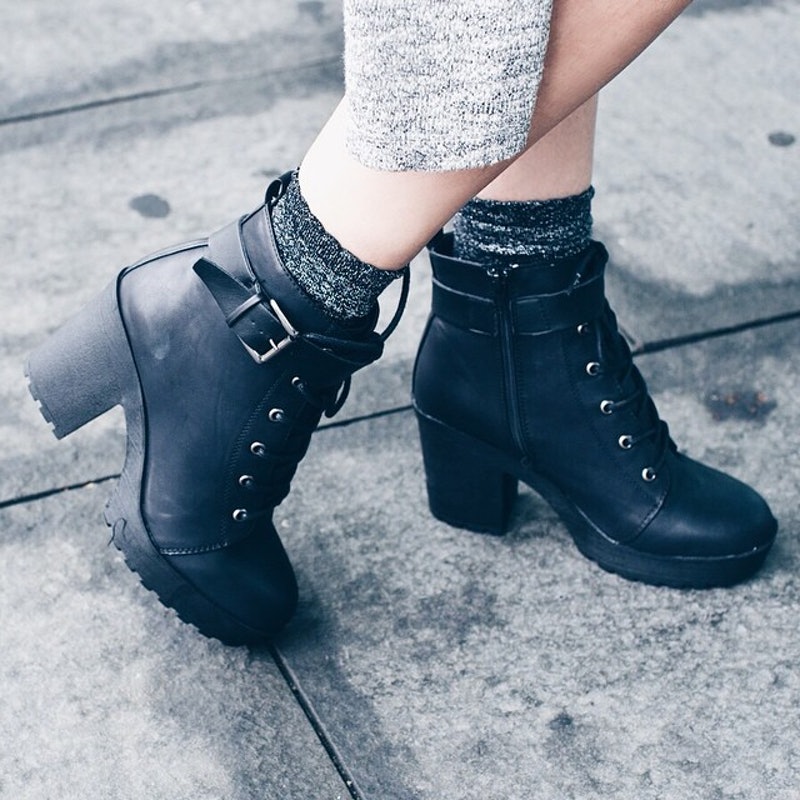 heeled ankle black boots