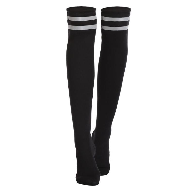 How to Wear Knee High Socks