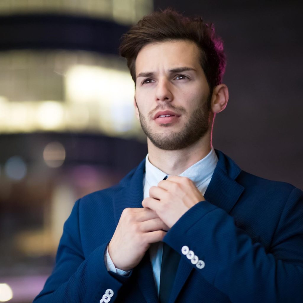 How to Wear a Blue Suit and Brown Shoes