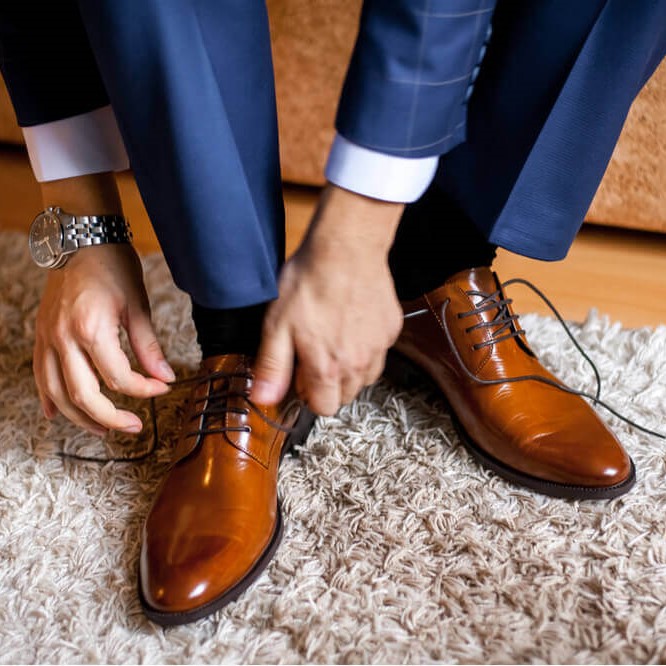 How to Wear a Blue Suit and Brown Shoes