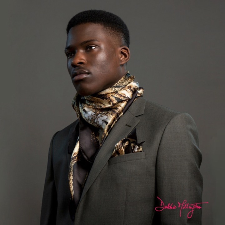 No more ties! Elegant man silk scarf